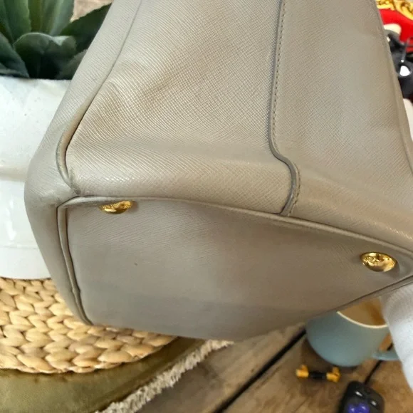 AUTHENTIC Prada Beige Leather Tote Bag ( with proof) - Picture 9 of 12